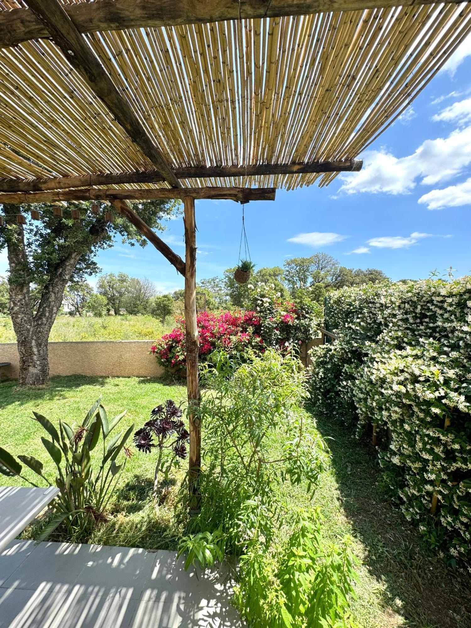 Jolie Maison Borgo Trois Chambres Trois Salles De Bain Exteriör bild
